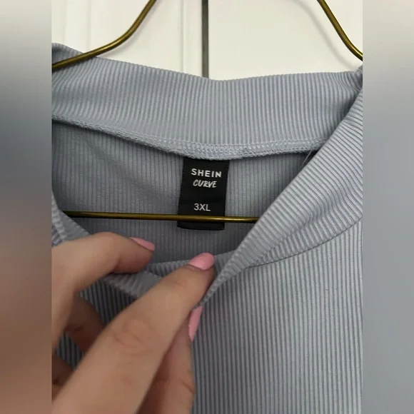 3 pack mock neck ribbed bodysuits - Picture 2 of 4